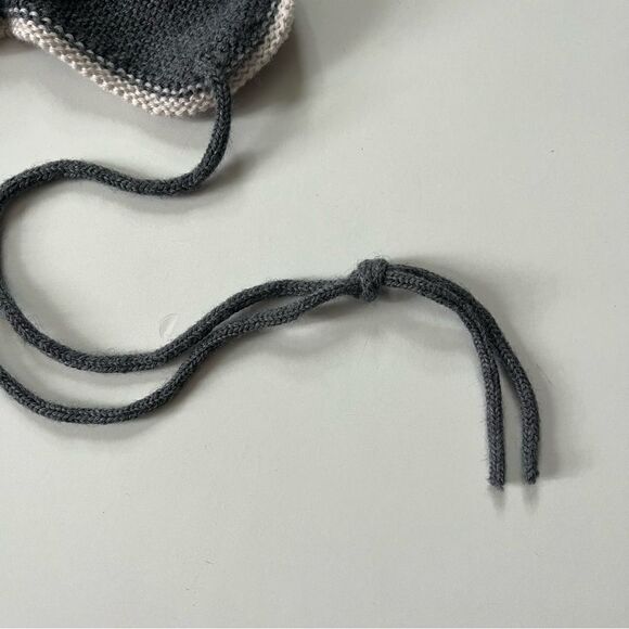 Paz Rodriguez NWT Knit Newborn Tundra Hat - Picture 6 of 7